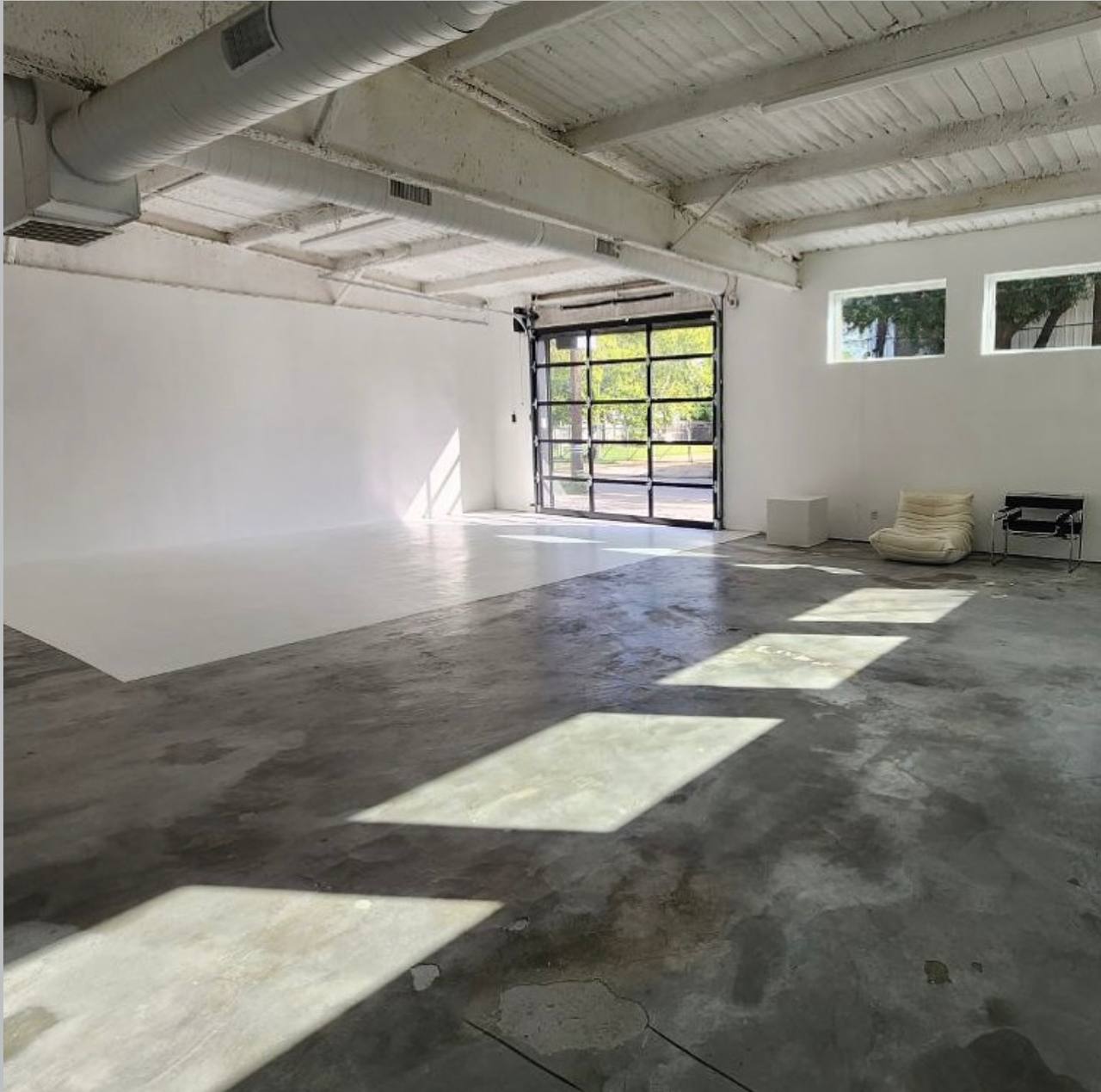 Interior overview inside 35MM Studio